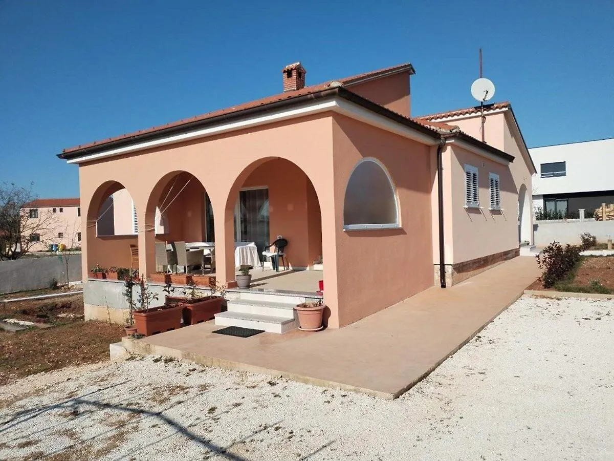 Holiday home Casa Lakvere Pula